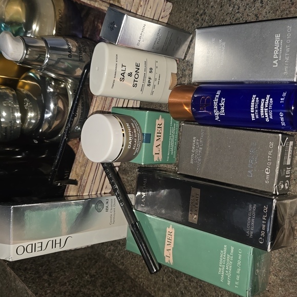 La Mer Other - ♡BRAND NEW ♡ Lux Skincare Worth Over $450!! Also Comes With High End Freebies!!